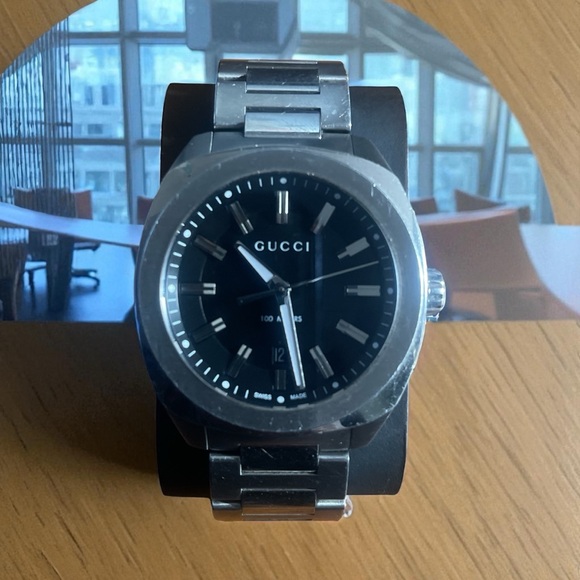 Gucci Black and Silver Watch - Picture 1 of 2